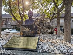 -半岛公馆(淞兴西路店)