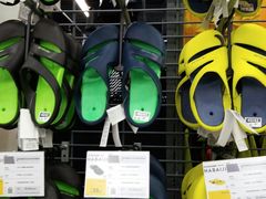 -迪卡侬(高新万达店)