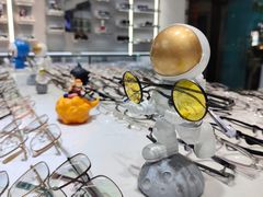 -潘多拉眼镜·蔡司依视路明月(潘家园店)