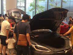 -TESLA 特斯拉(广州天环广场体验店)