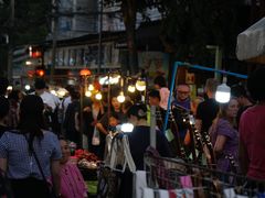 -周日夜市