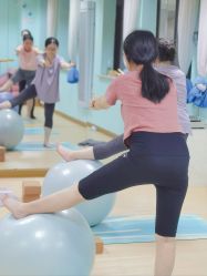 -爱尔乐美孕产瑜伽·普拉提