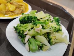 西兰花-华中科技大学百景园(三楼酒店)