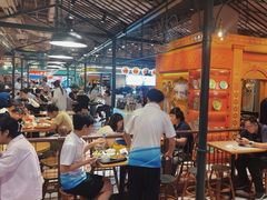 -大食代美食广场(上海中心店)