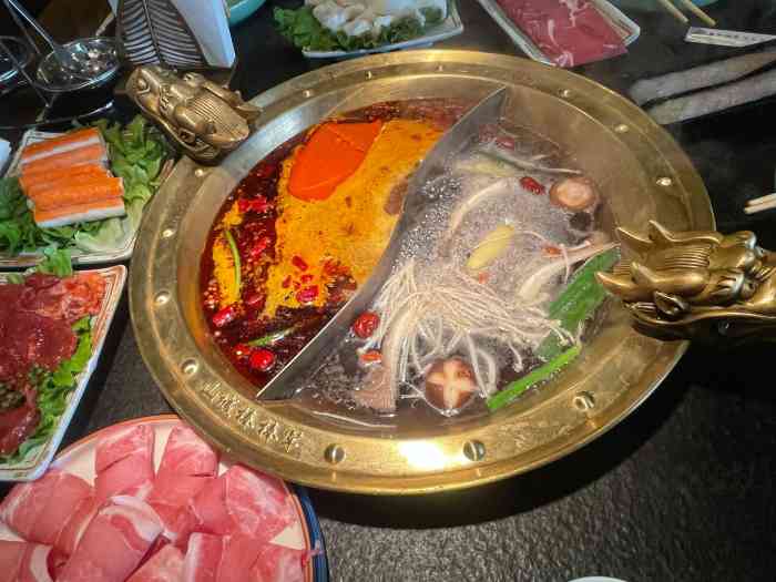 重庆棒棒军怀旧火锅(北京店)-"炎炎夏日,按理说应该是撸串的季节,今天
