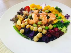 -F+轻食健身赋能空间(中华北路国贸商场店)