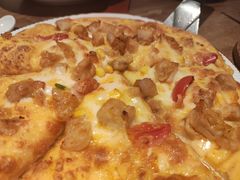 主厨葡式咖喱鸡肉比萨-必胜客(大悦城店)