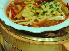 耙鸡脚-胡桃里民谣酒馆