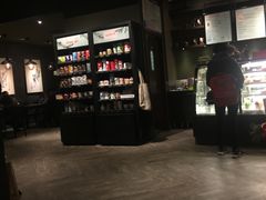 -星巴克臻选(南京金茂览秀城店)