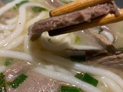 原汤辣羊肉粉-黔庄 · 贵州牛羊粉