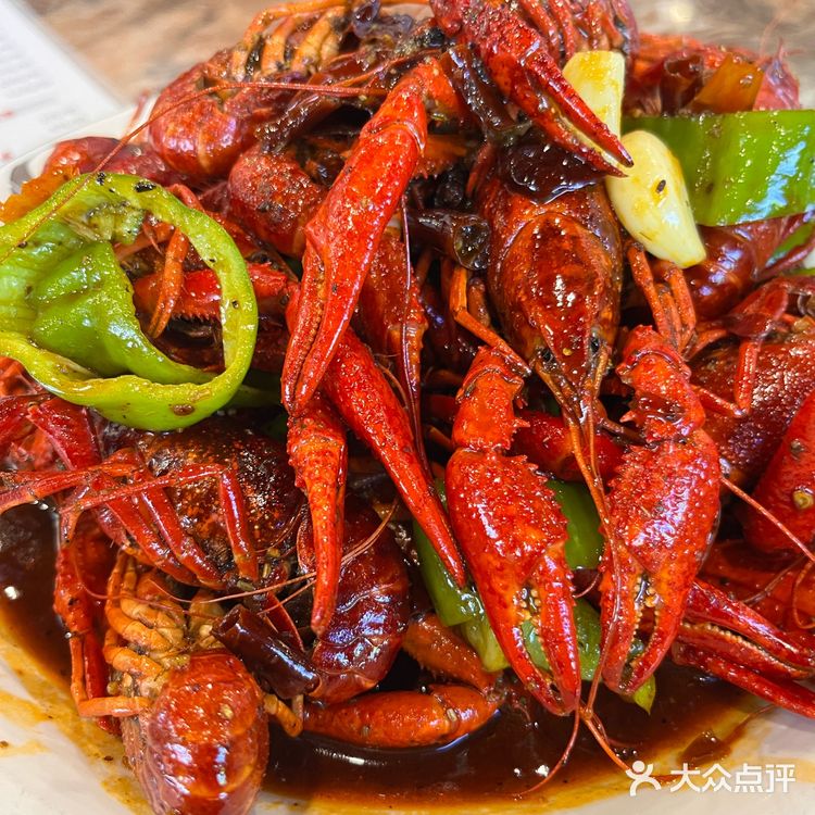 这家小龙虾真不愧是排队王…