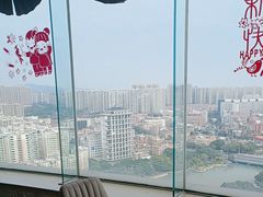 -荣誉国际酒店-云顶旋转餐厅