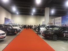 -上海跨国采购会展中心