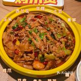 人均60多嘴肉蟹煲的鸡爪煲好吃到爆炸