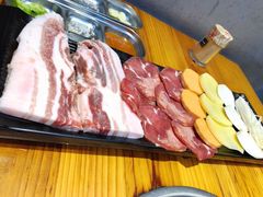 -韩国明洞碳烤肉(常平店)