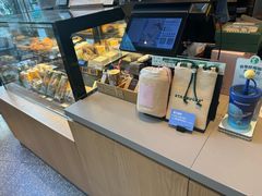 -星巴克(上海长宁来福士1F店)