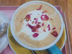 玫瑰红茶拿鐵-W CAFE(甜爱路店)