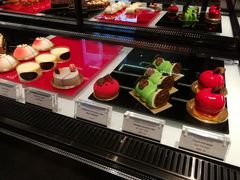 -Salon de The de Joel Robuchon(外滩18号店)