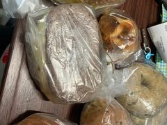 -沁屋面包店(人民东路店)