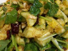 拍黄瓜-良师门滨海人家·海鲜·家常菜(滨海城店)