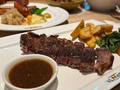 -LENBACH兰巴赫西餐啤酒坊(大连东港店)