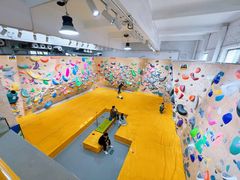 -问山MountQuest攀岩馆