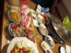 -明洞阿姨·韩式酱蟹烤肉·创意料理(三元桥店)