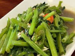 -Dang restaurant (patong phuket)