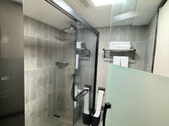 -闲隅江景艺术酒店(解放碑洪崖洞总店)