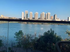 -酤居湖景音乐餐吧(安宁店)