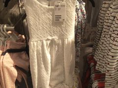 -优衣库(石家庄裕华万达广场店)