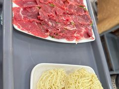 鲜牛肉-濠轩阁特色生蚝火锅(水湾路店)