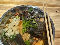 -柳州肥姨妈大骨螺蛳粉(东靖路店)