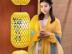 -瑞虹新天地月亮湾