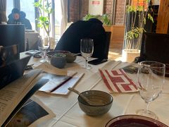 靠窗位-泓0871臻选云南菜·味庄