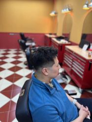 -Devilhands Barbershop男士理容店