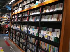 -西西弗书店&矢量咖啡(凯德晶萃广场店)