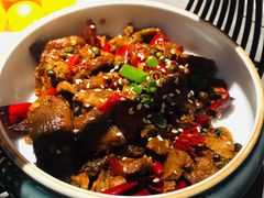 麻辣牛肉-辣尚瘾·烤鱼·新川菜(交大直营店)