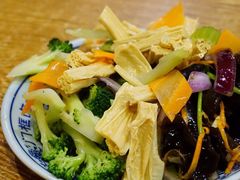 素凉菜-门框胡同百年卤煮(新街口店)