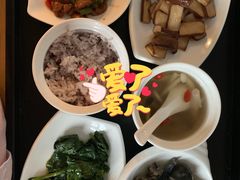 -优护佳月嫂育儿嫂中心(静安店)