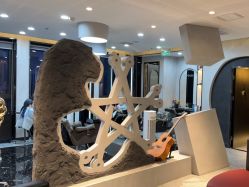 -TOP HAIR SALON