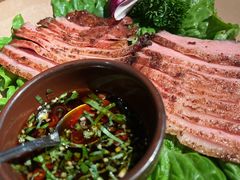 卡拉山火塘烧肉-花马天堂云南餐厅 Lost Heaven(外滩店)