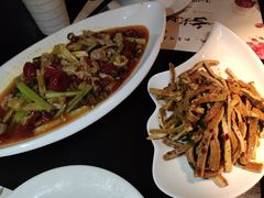 -舌尖上的食缘花园主题餐厅