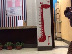 -嘻游纪儿童游泳课程中心(红博中央公园店)