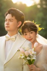 -雪中彩影婚纱摄影·微光艺术中心