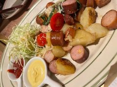 -玛格萝妮比萨屋(四平店)