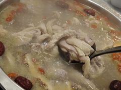-光头药膳鸡(莱茵小镇店)