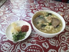 -秦香陕西食府(华贸天地店)