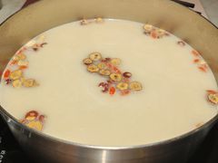 -尚尚仙·酸汤猪手·猪肚鸡火锅(华联万柳购物中心店)