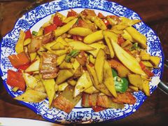 -阿鹏故事云南野生菌火锅(人民路店)